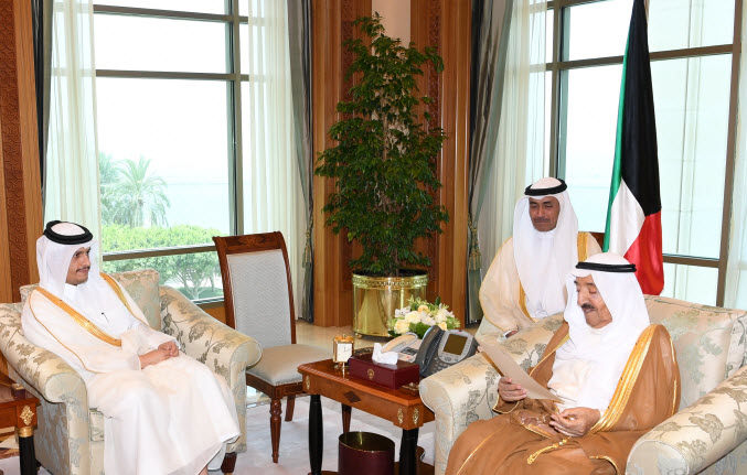 أمير البلاد تسلم رسالة خطية من أمير قطر حول مستجدات الأوضاع في المنطقة